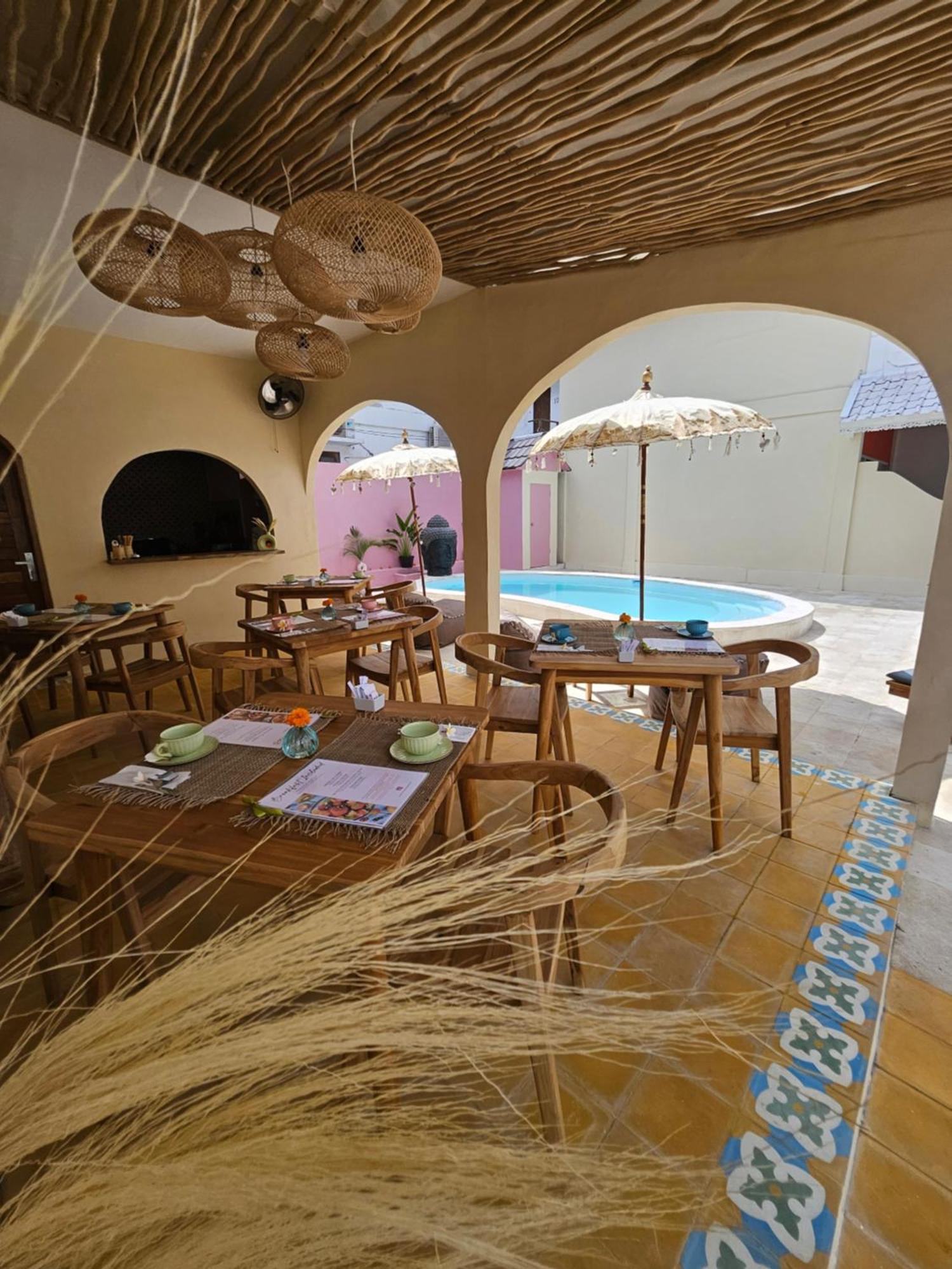 United Colors Of Lembongan Hotel Екстериор снимка