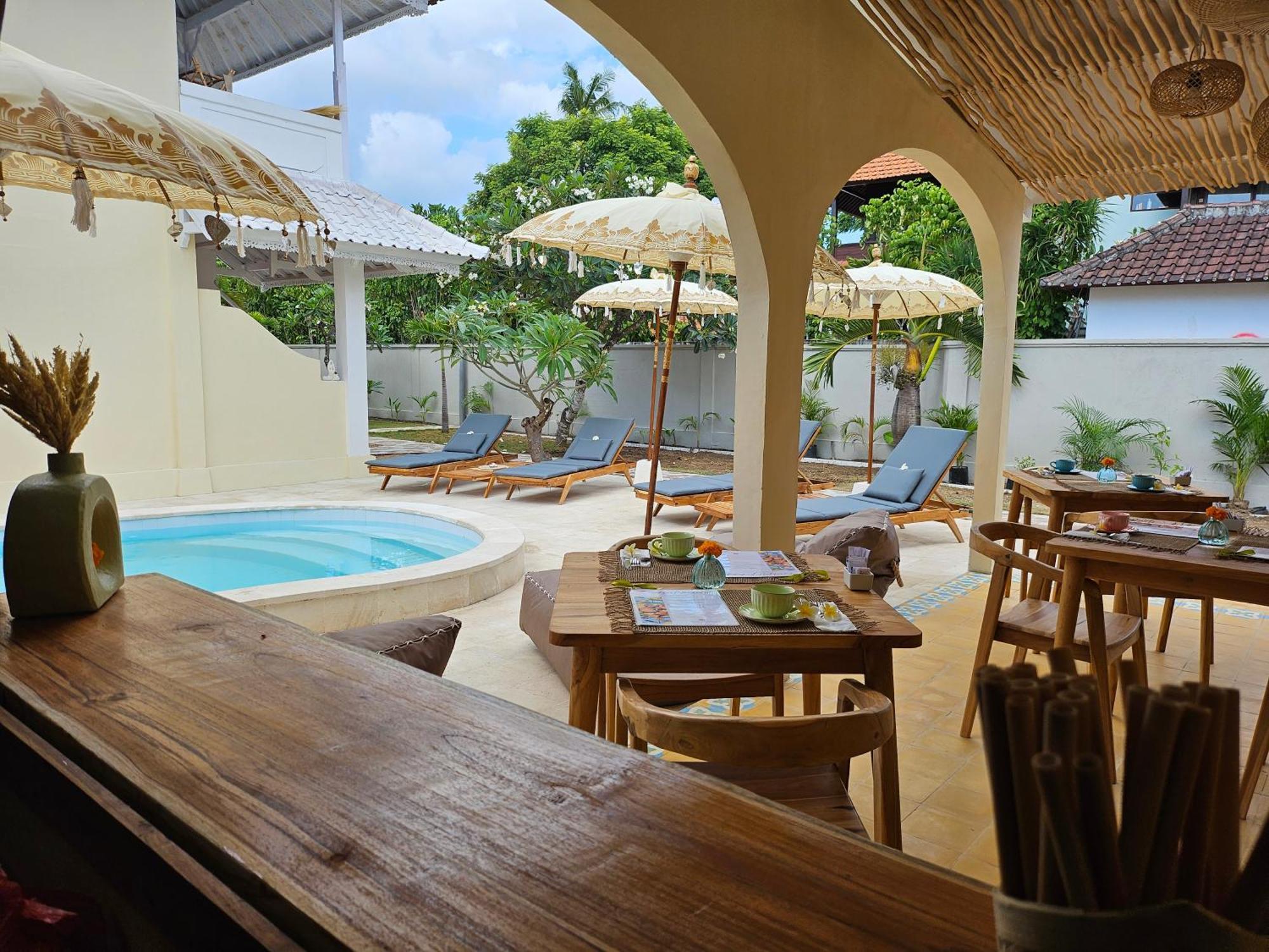United Colors Of Lembongan Hotel Екстериор снимка