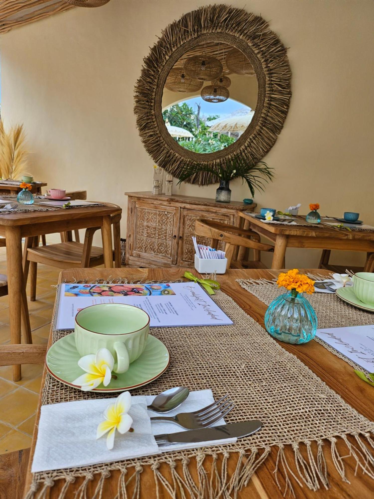 United Colors Of Lembongan Hotel Екстериор снимка