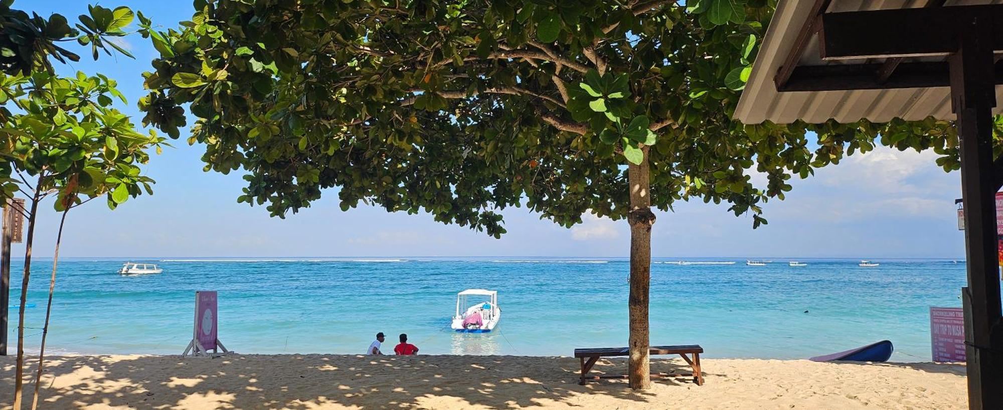 United Colors Of Lembongan Hotel Екстериор снимка